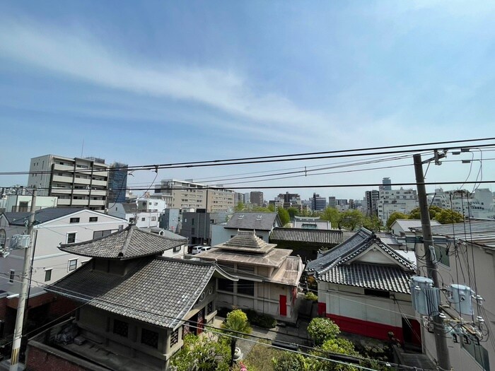 物件内観写真16　(室内からの展望)