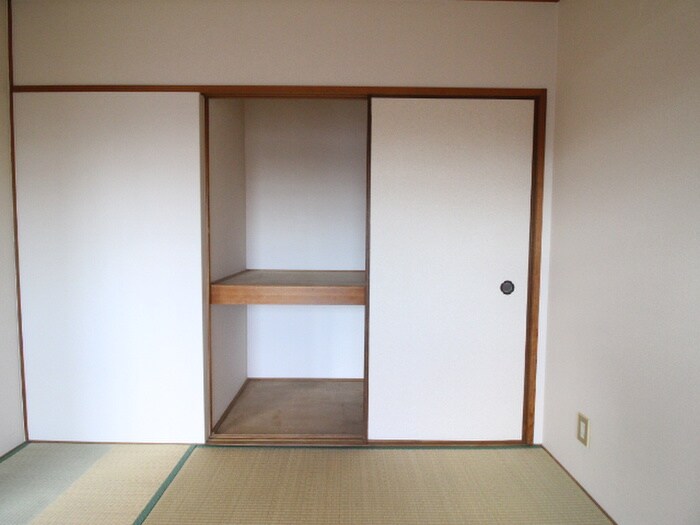 物件内観写真22　(収納)