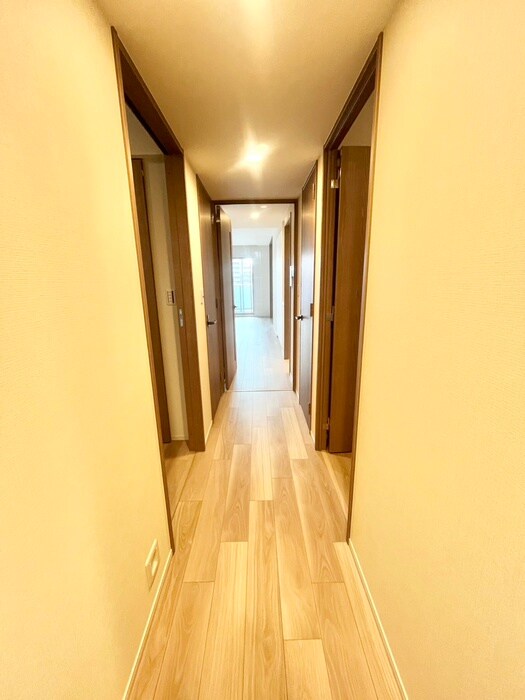 物件内観写真20　(廊下)