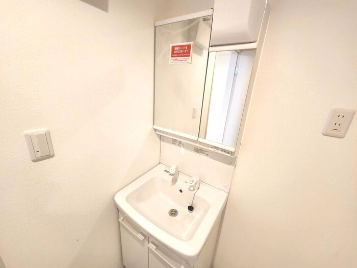 物件内観写真8　(洗面)