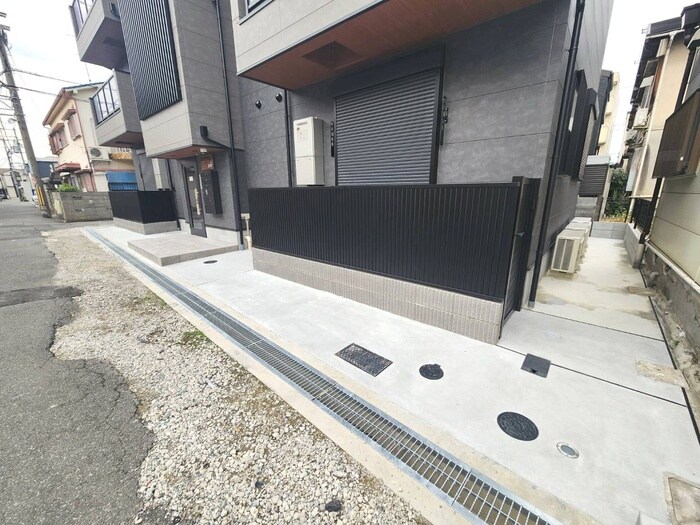 物件外観写真5　(駐輪場)