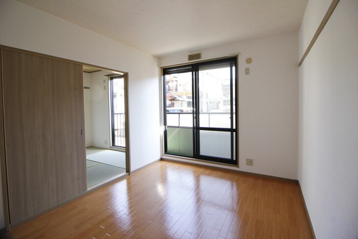 物件内観写真16　(居室)