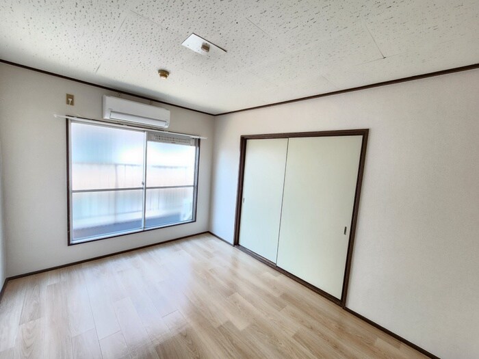 物件内観写真12　(居室)