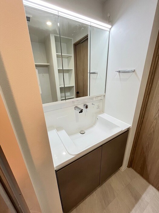 物件内観写真9　(洗面)