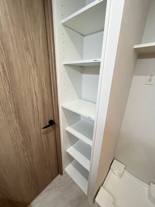 物件内観写真18　(収納)