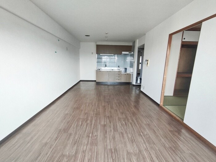 物件内観写真8　(居室)