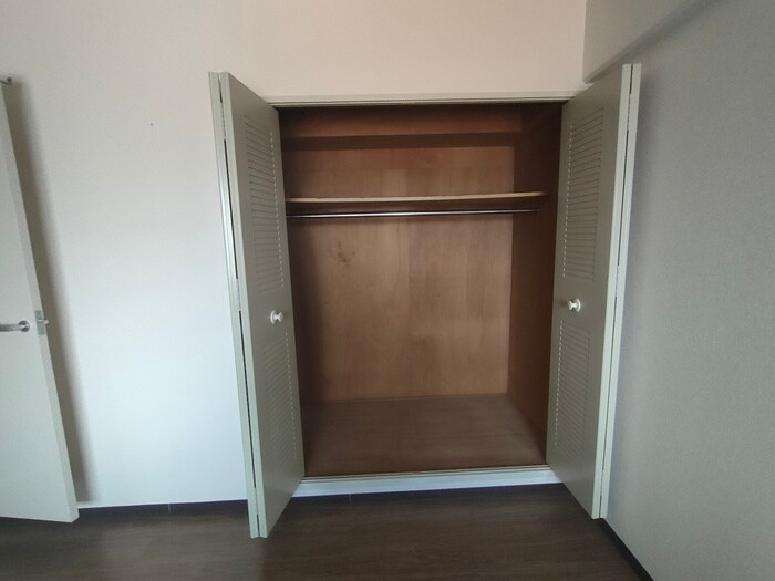 物件内観写真18　(収納)