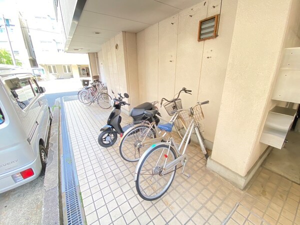 駐輪場