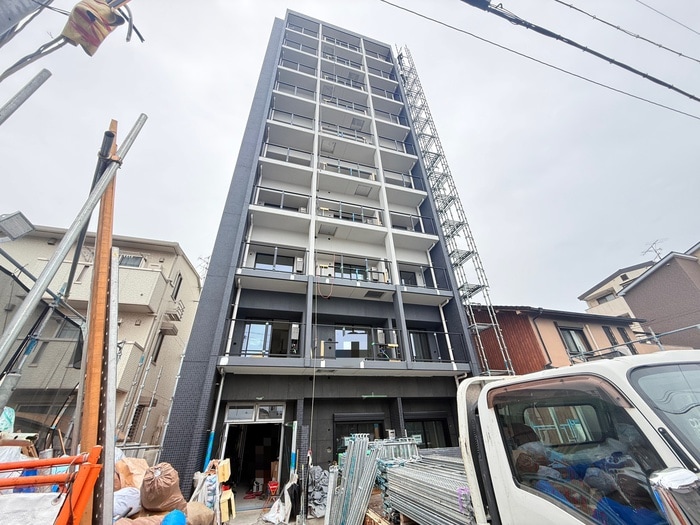 物件外観写真1　(建築中)