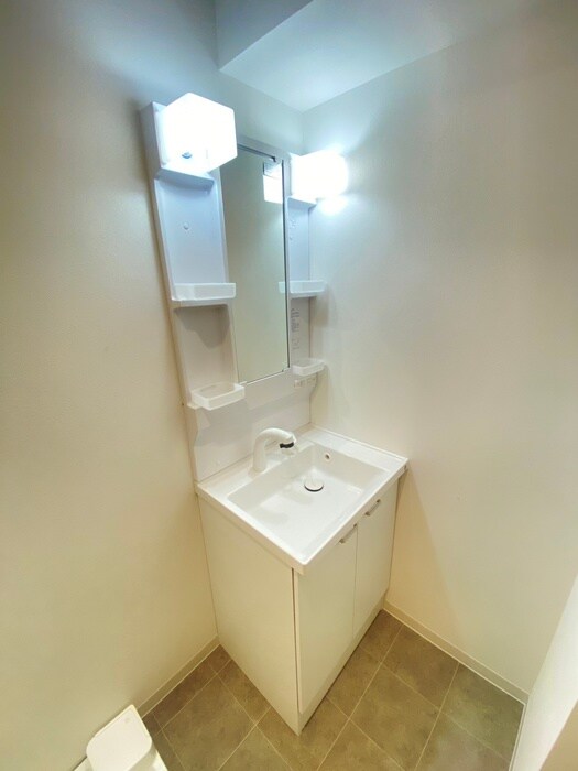 物件内観写真13　(洗面)