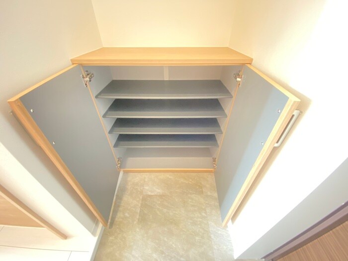 物件内観写真17　(靴箱)