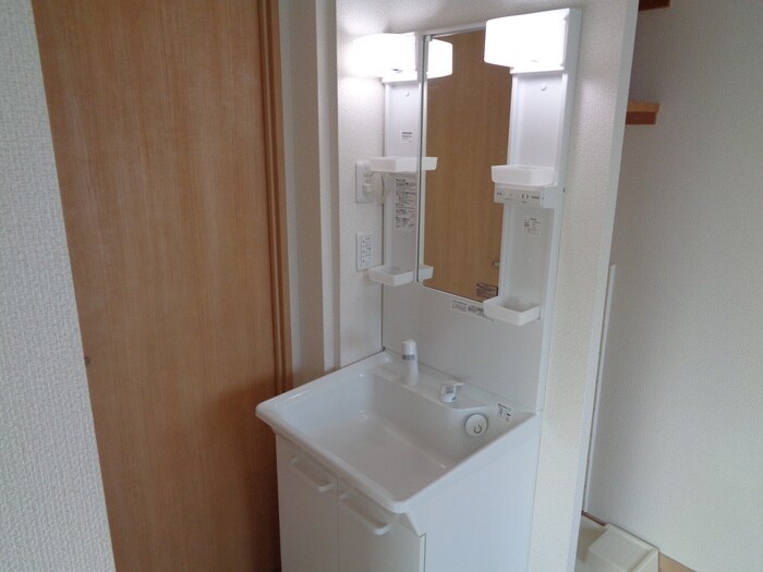 物件内観写真10　(洗面)