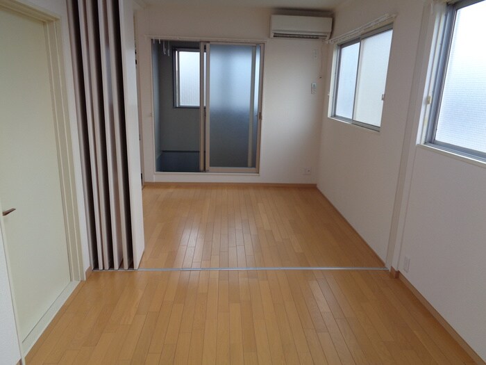 物件内観写真13　(居室)