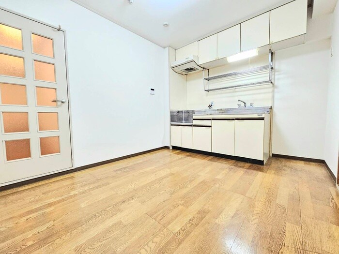 物件内観写真12　(居室)