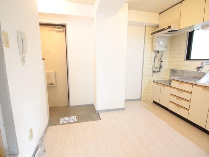 物件内観写真11　(居室)