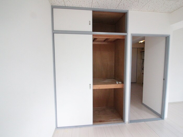 物件内観写真21　(収納)