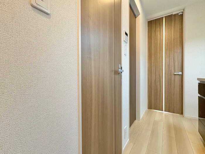 物件内観写真16　(廊下)