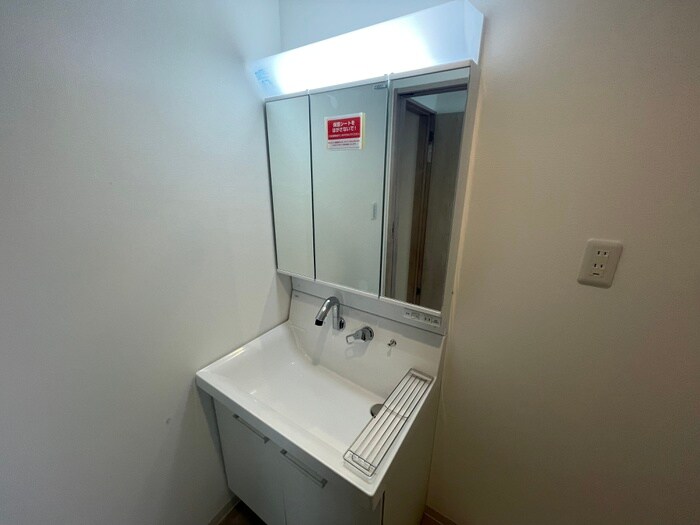 物件内観写真10　(洗面)