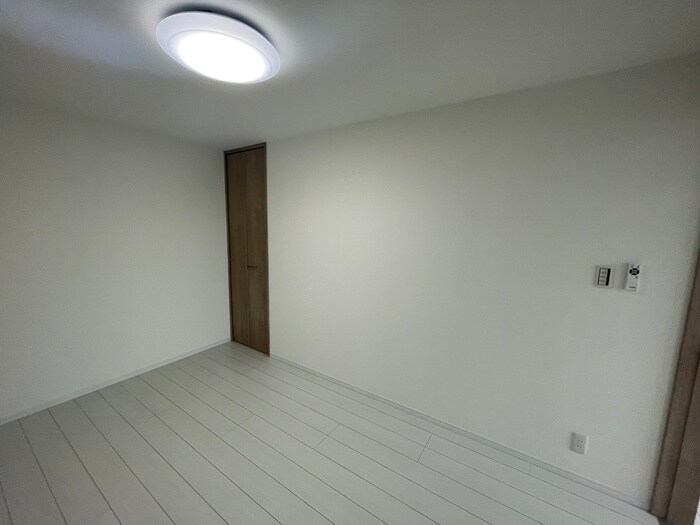 物件内観写真11　(居室)