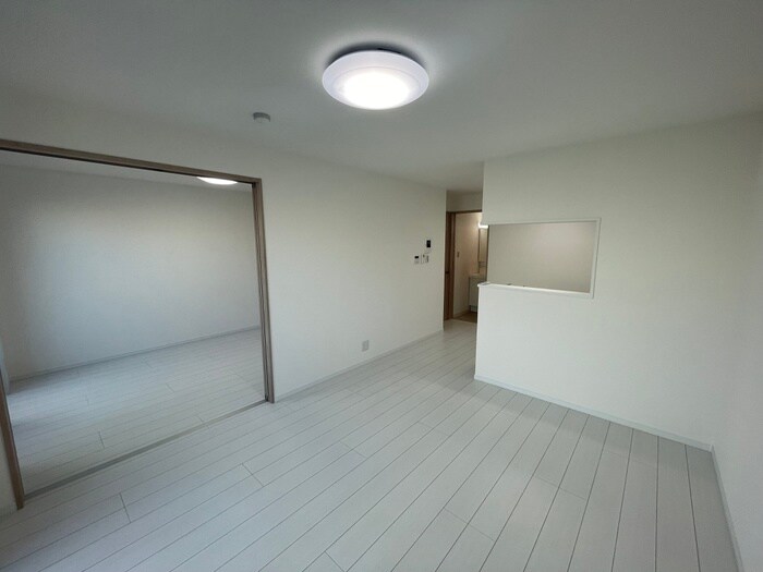 物件内観写真11　(居室)