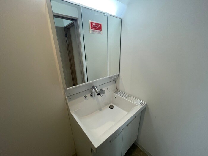 物件内観写真11　(洗面)