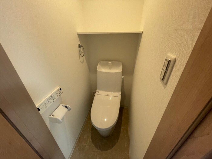 物件内観写真12　(トイレ)