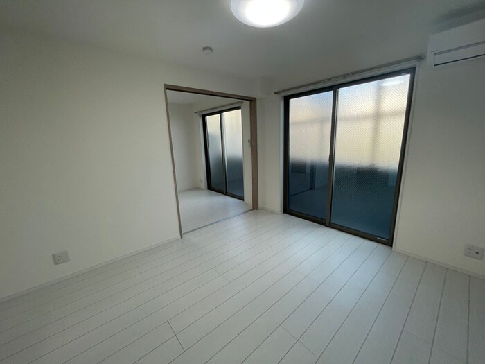 物件内観写真13　(居室)