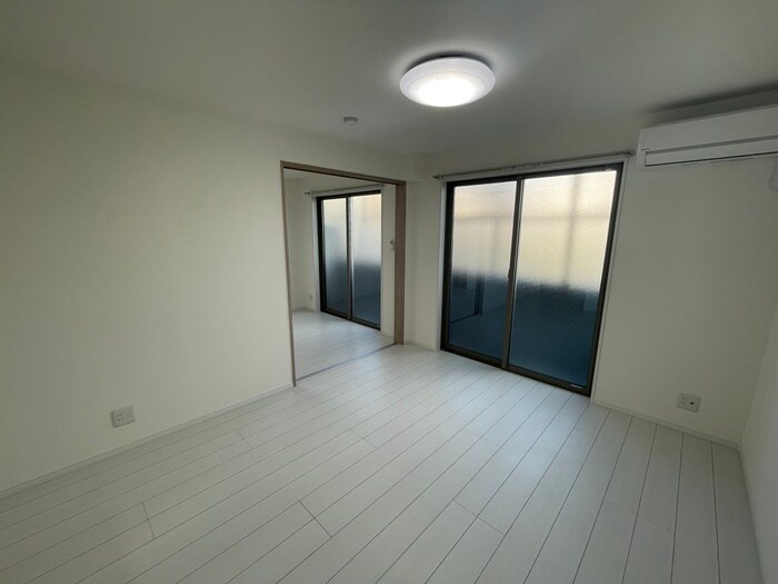 物件内観写真13　(居室)