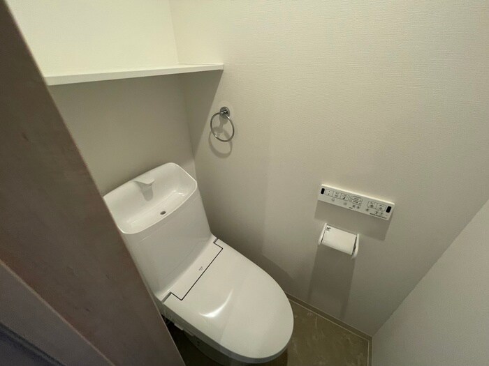 物件内観写真16　(トイレ)