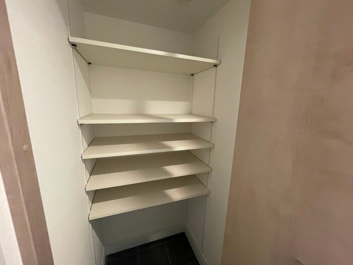 物件内観写真17　(玄関)