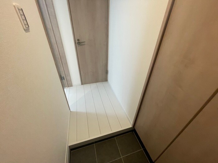 物件内観写真19　(玄関)