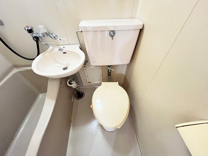 物件内観写真10　(トイレ)