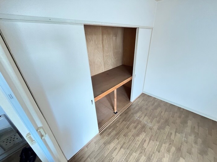 物件内観写真13　(収納)