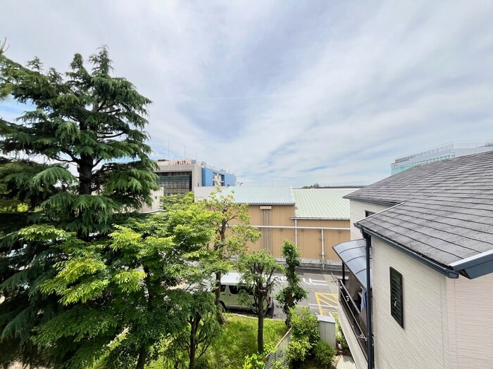 物件内観写真22　(室内からの展望)