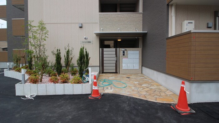 物件外観写真3　(外観写真)