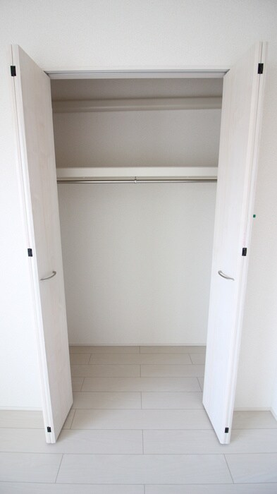 物件内観写真12　(収納)