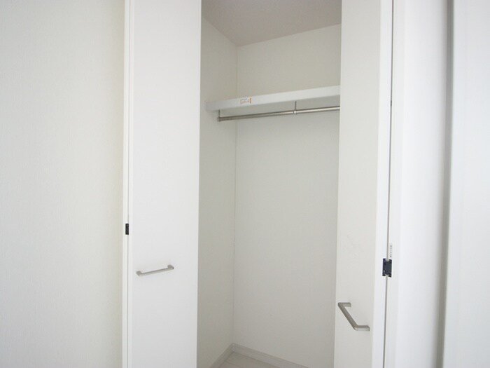 物件内観写真12　(収納)