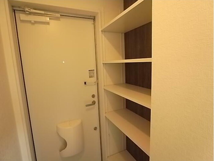 物件内観写真14　(靴箱)