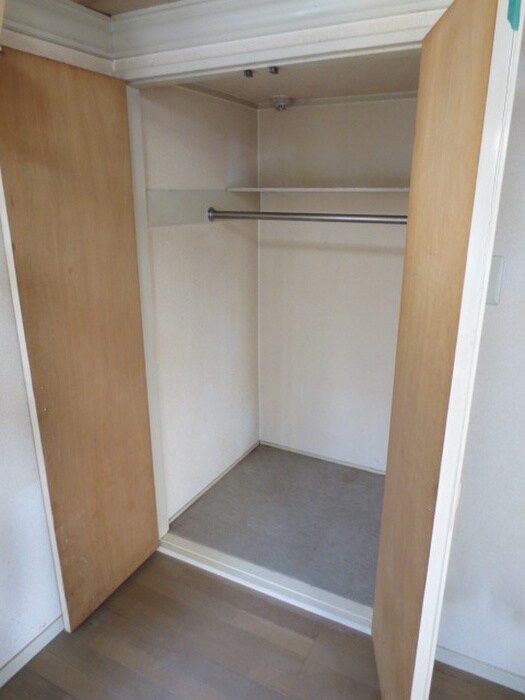 物件内観写真12　(収納)