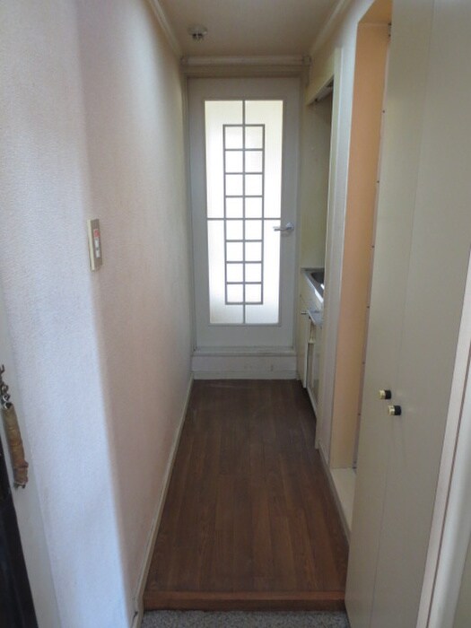 物件内観写真14　(廊下)