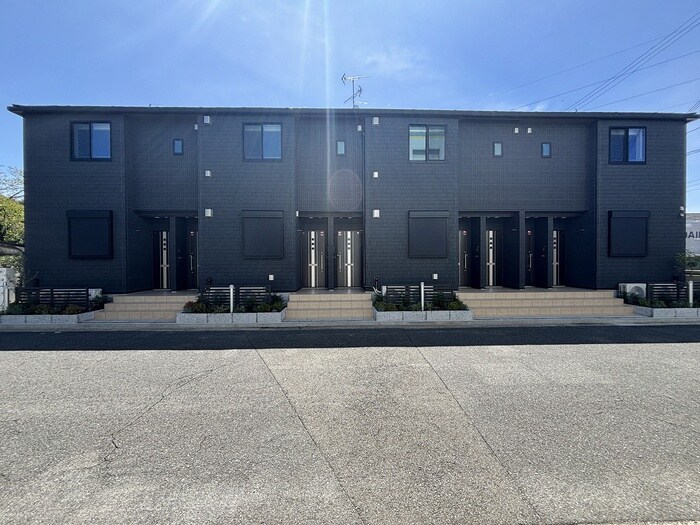 物件外観写真1　(外観写真)