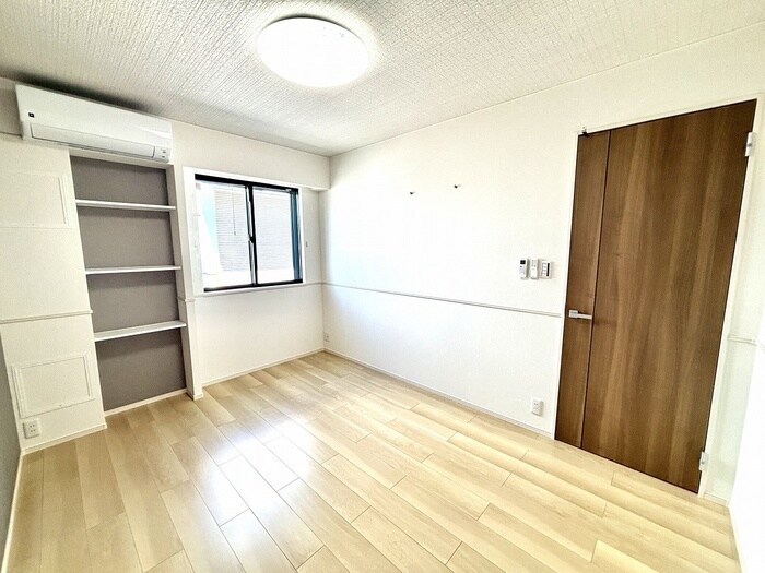 物件内観写真15　(居室)