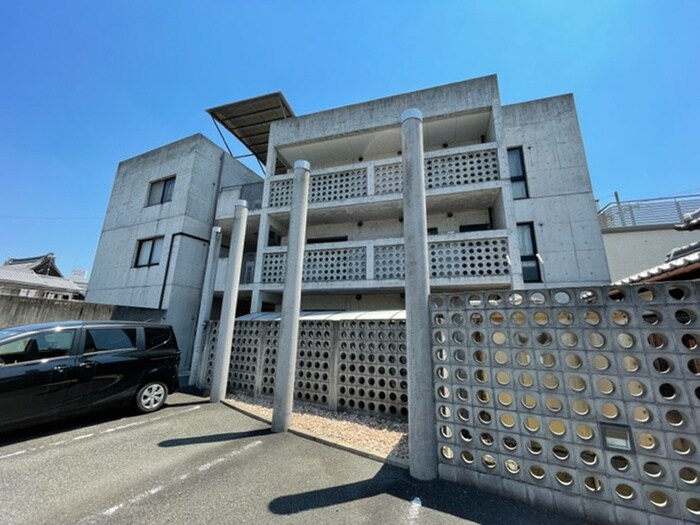 カサベルデの物件外観写真