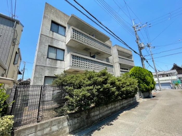 カサベルデの物件外観写真