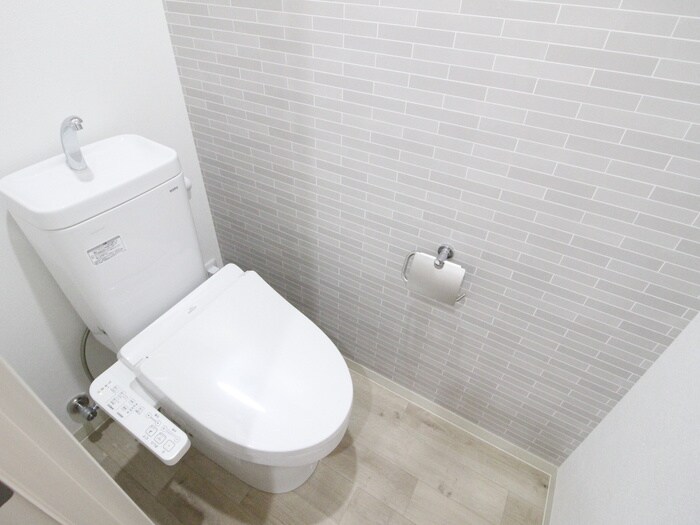 物件内観写真13　(トイレ)