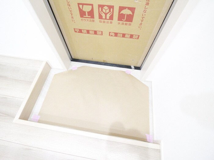 物件内観写真16　(玄関)