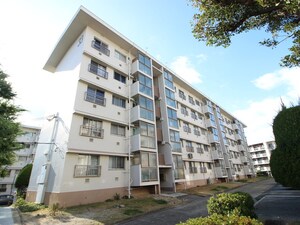 明舞十二団地三三号棟(301)外観写真