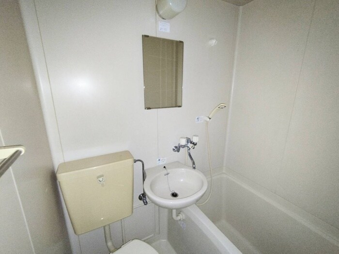 物件内観写真12　(洗面)