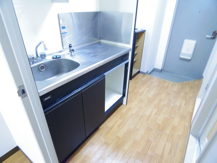 物件内観写真16　(廊下)