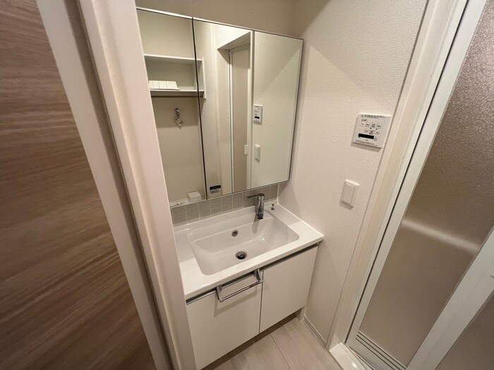 物件内観写真12　(洗面)